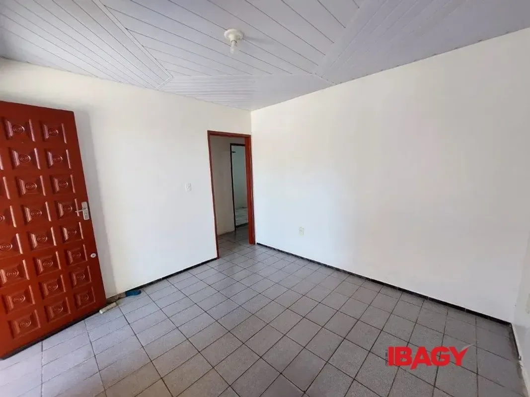 Casa para alugar com 131 m², 3 quartos, 2 banheiros, 1 vaga — foto 4