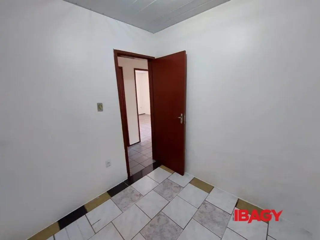 Casa para alugar com 131 m², 3 quartos, 2 banheiros, 1 vaga — foto 11