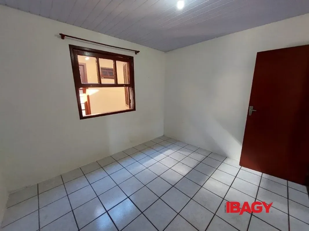Casa para alugar com 131 m², 3 quartos, 2 banheiros, 1 vaga — foto 13
