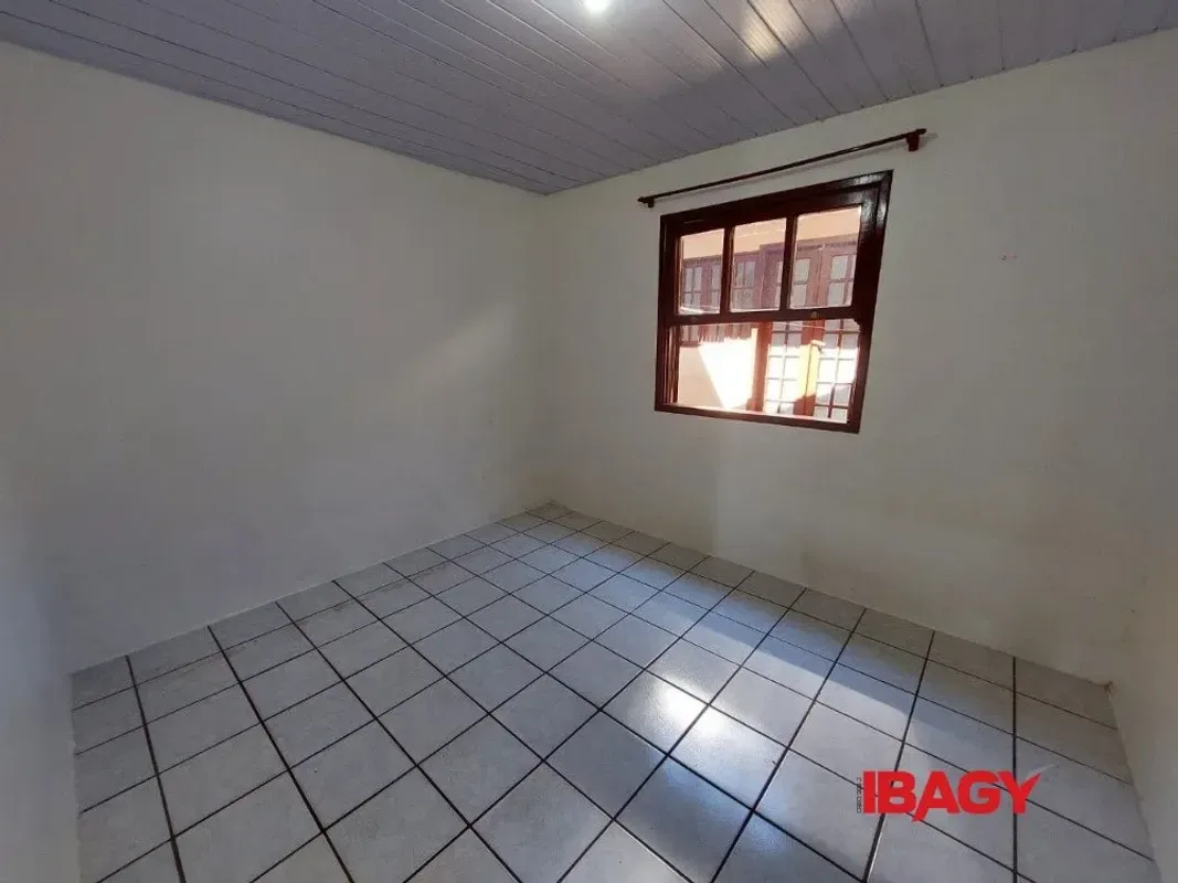 Casa para alugar com 131 m², 3 quartos, 2 banheiros, 1 vaga — foto 14