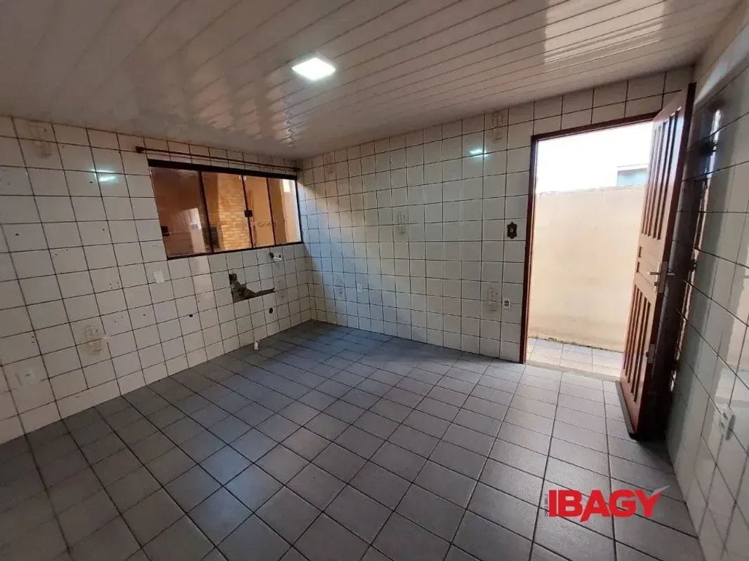 Casa para alugar com 131 m², 3 quartos, 2 banheiros, 1 vaga — foto 15
