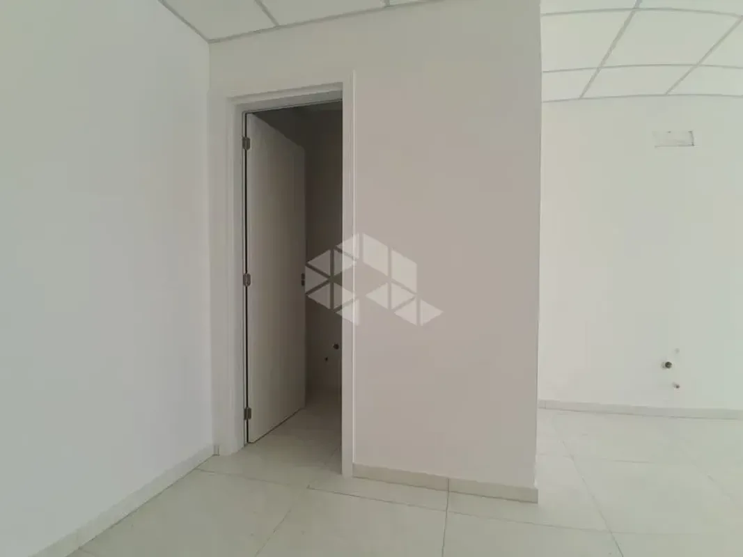 Ponto comercial/Loja/Box para alugar com 42 m², 1 banheiro, 1 vaga — foto 13