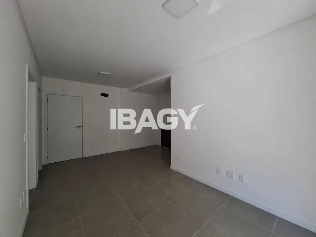 Apartamento para alugar com 55 m², 1 quarto, 1 banheiro, 1 vaga — foto 3