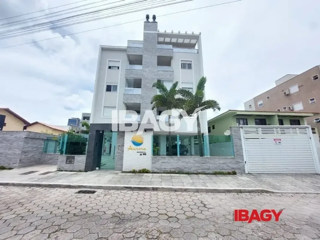 Apartamento para alugar com 84 m², 3 quartos, 2 banheiros, 2 vagas
