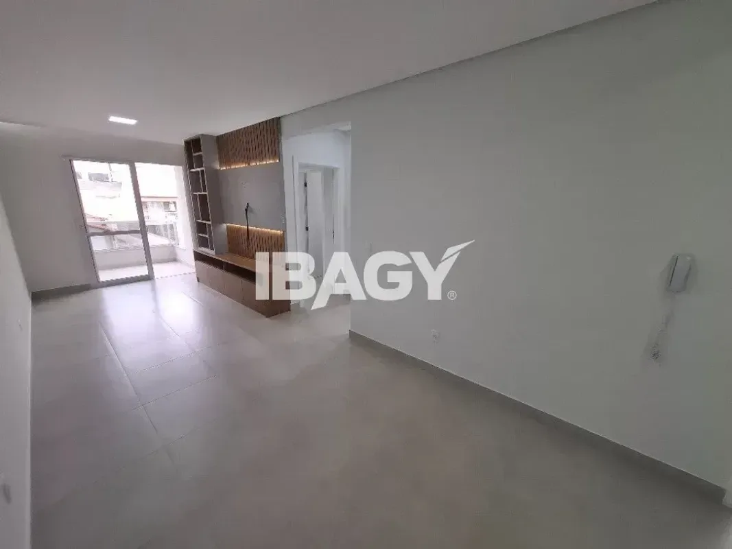 Apartamento para alugar com 84 m², 3 quartos, 2 banheiros, 2 vagas — foto 2