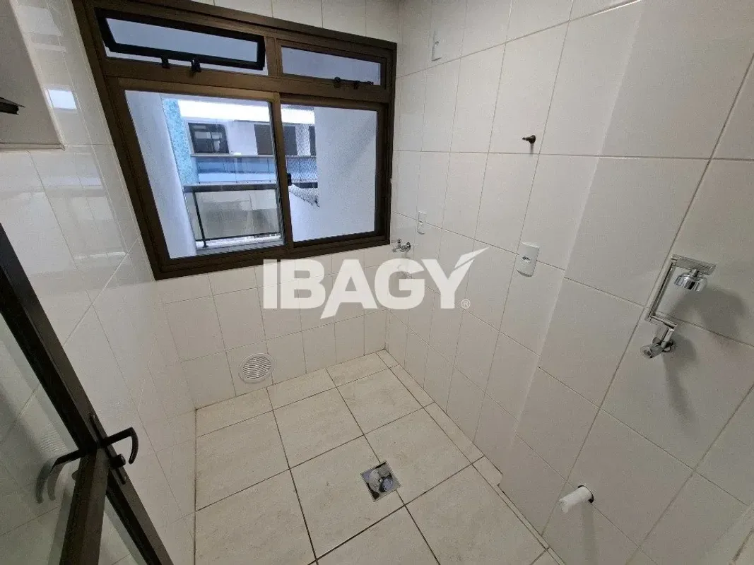 Apartamento para alugar com 102 m², 3 quartos, 1 banheiro, 2 vagas — foto 9