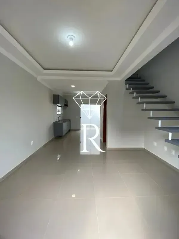 Casa para alugar com 100 m², 2 quartos, 3 banheiros, 2 vagas — foto 2