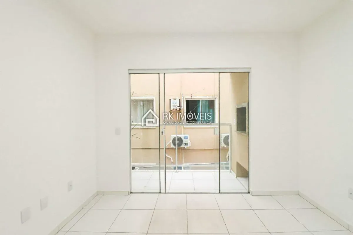 Apartamento para alugar com 60 m², 2 quartos, 2 banheiros, 1 vaga — foto 2