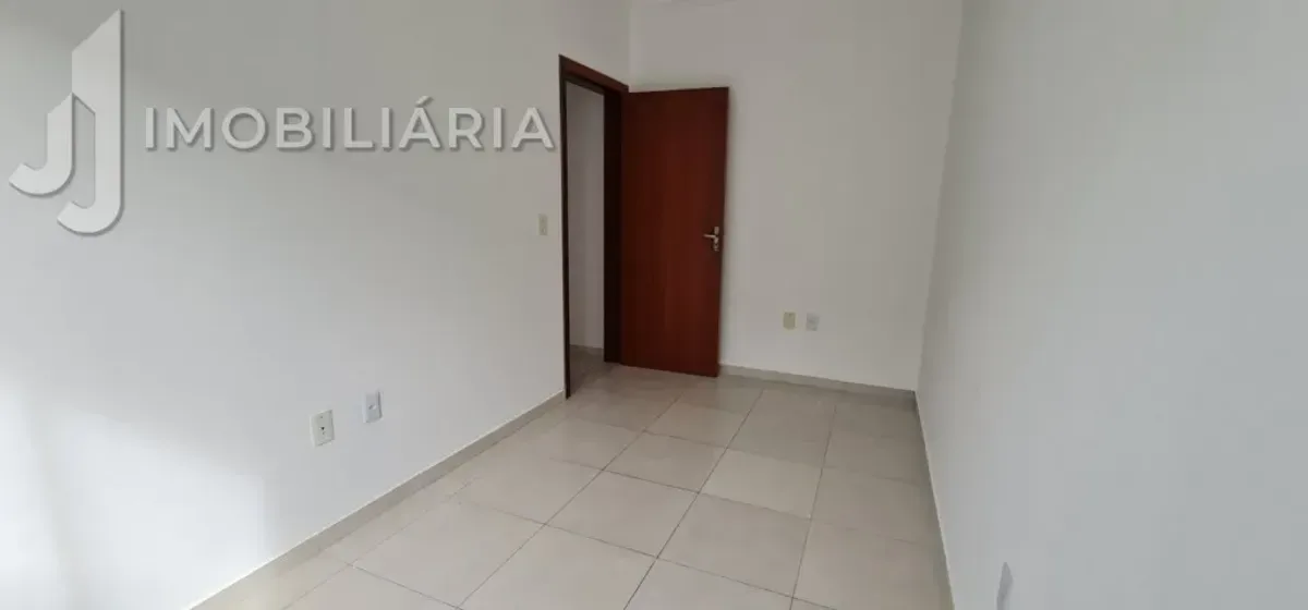 Apartamento para alugar com 80 m², 3 quartos, 1 banheiro, 1 vaga — foto 8