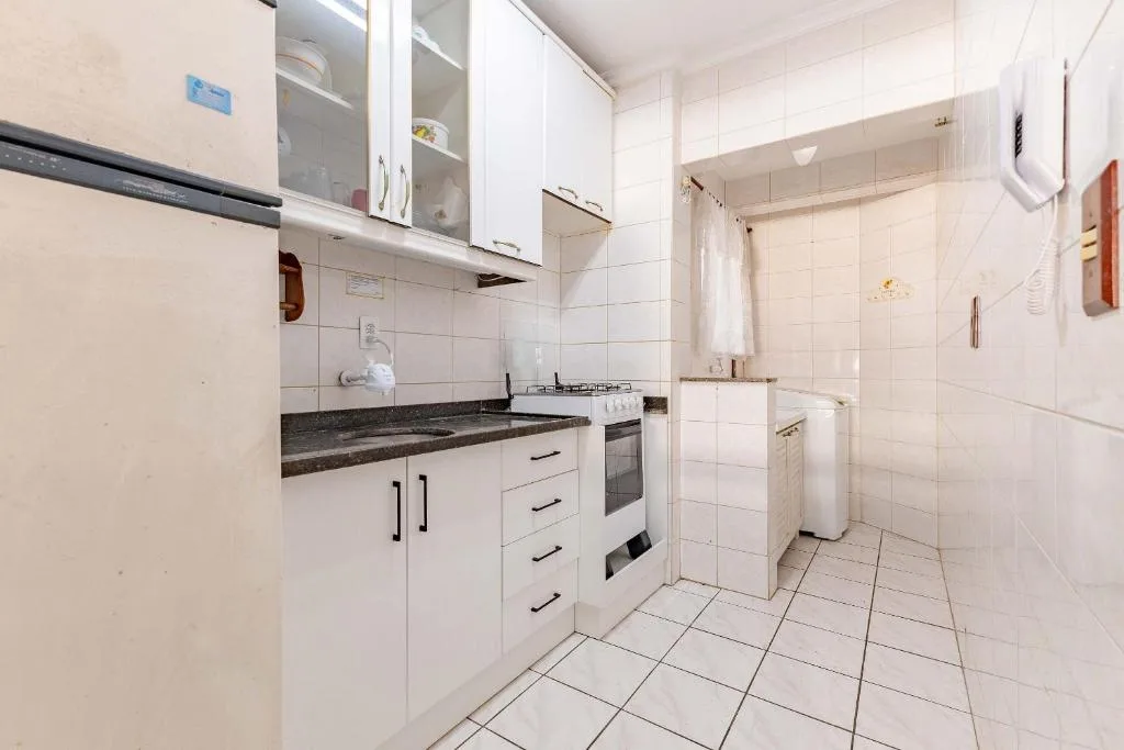 Apartamento a 70 Metros da Praia de Bombas, Bombinhas, na 40 R. Beija Flôr em Bombinhas/SC — foto 3
