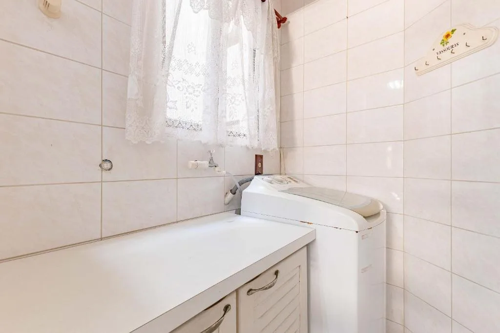 Apartamento a 70 Metros da Praia de Bombas, Bombinhas, na 40 R. Beija Flôr em Bombinhas/SC — foto 7