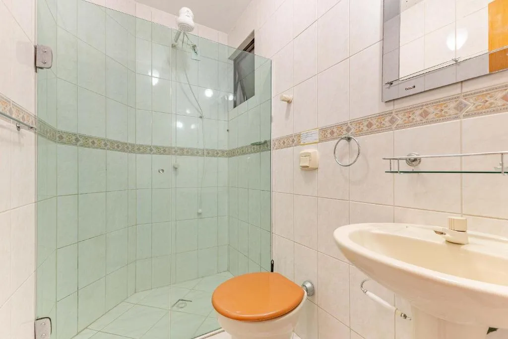Apartamento a 70 Metros da Praia de Bombas, Bombinhas, na 40 R. Beija Flôr em Bombinhas/SC — foto 15