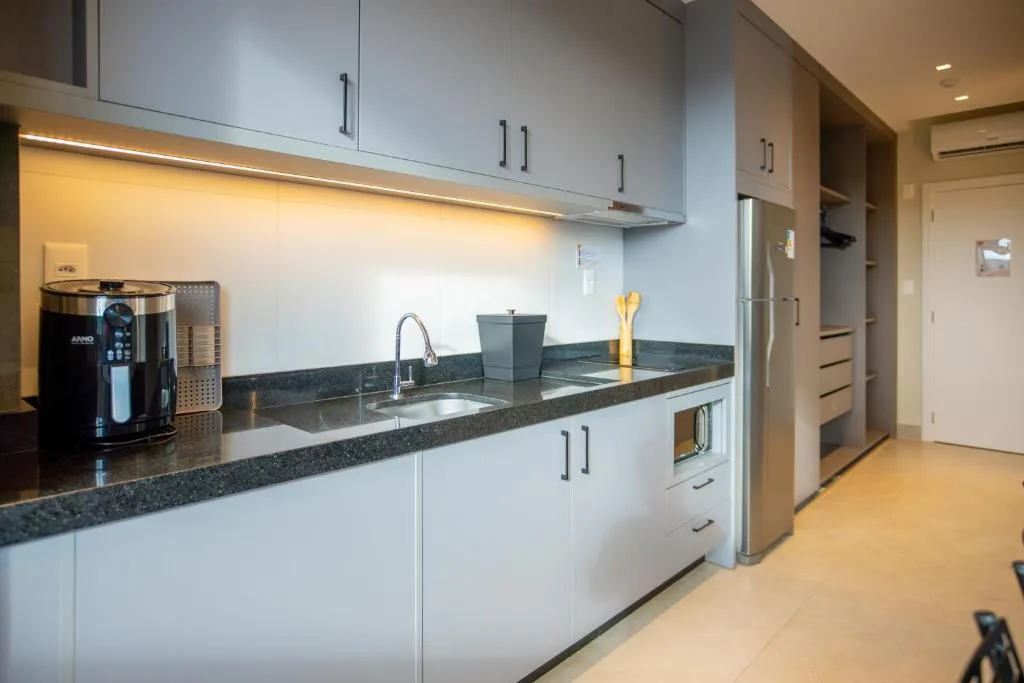 Elegance Bombinhas com Piscina Aquecida - Apartamento para 4 pessoas, Bombinhas, na Rua Lontra, 19 ap 305, ap 306, ap 307, ap em Bombinhas/SC — foto 6