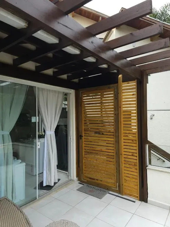 Bombinhas Guest House, Bombinhas, na Rua Corvina em Bombinhas/SC — foto 45