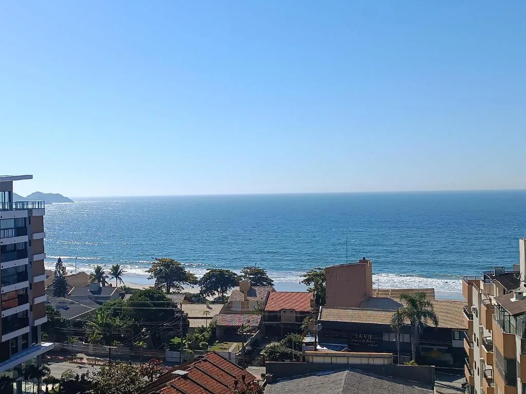 Estúdio incrível a180m da praia, piscina temperada, Bombinhas, na 48 Rua Pica Pau em Bombinhas/SC — foto 10