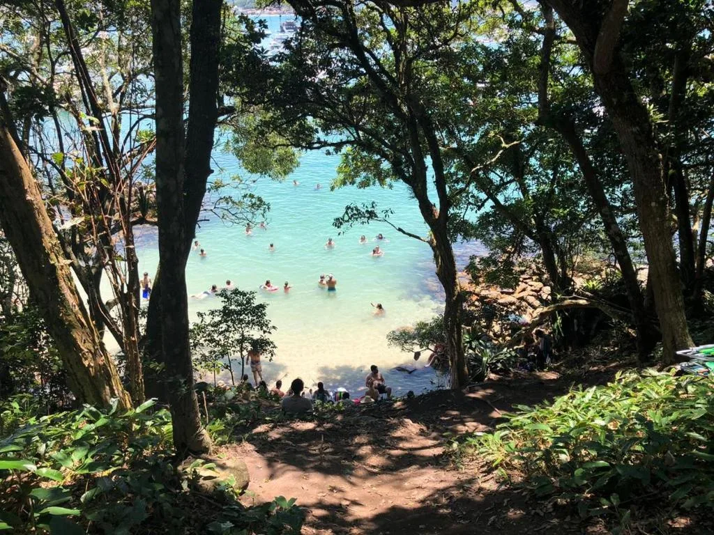 Praia de Bombinhas Res Solar das Bromélias, Bombinhas, na Avenida Vereador Manoel dos Santos 2018 Condominio Solar das Bromelias Apto em Bombinhas/SC