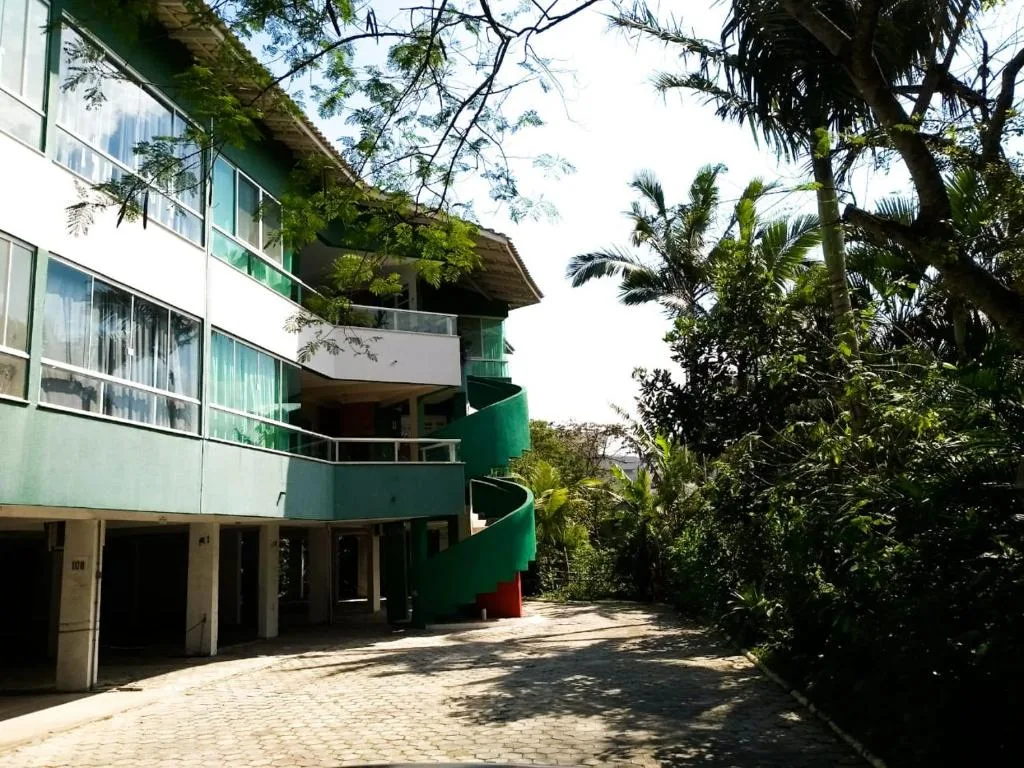 Praia de Bombinhas Res Solar das Bromélias, Bombinhas, na Avenida Vereador Manoel dos Santos 2018 Condominio Solar das Bromelias Apto em Bombinhas/SC — foto 4