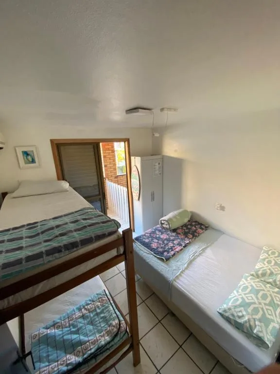 Quatro Ilhas Beach Hostel, Bombinhas, na 107 Rua Ilha Deserta em Bombinhas/SC — foto 5