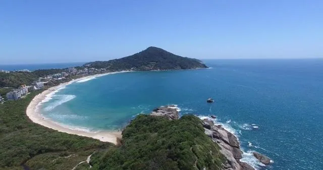 Praia de Bombinhas Res Solar das Bromélias, Bombinhas, na Avenida Vereador Manoel dos Santos 2018 Condominio Solar das Bromelias Apto em Bombinhas/SC — foto 23