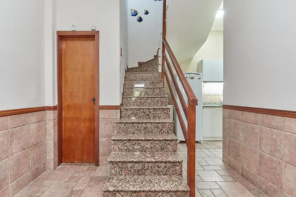 471 Apartamento sobrado com 02 suítes e piscina na área comum, Bombinhas, na 78 Rua Carpa Apto 04 Residencial Costa Esmeralda em Bombinhas/SC — foto 19