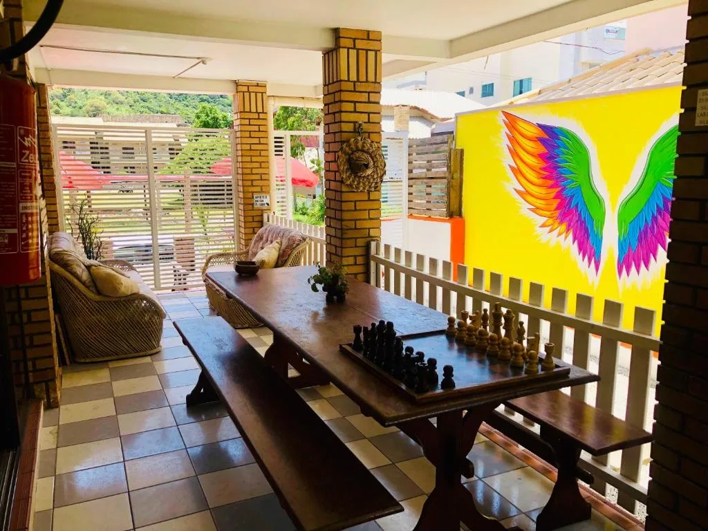Quatro Ilhas Beach Hostel, Bombinhas, na 107 Rua Ilha Deserta em Bombinhas/SC — foto 26