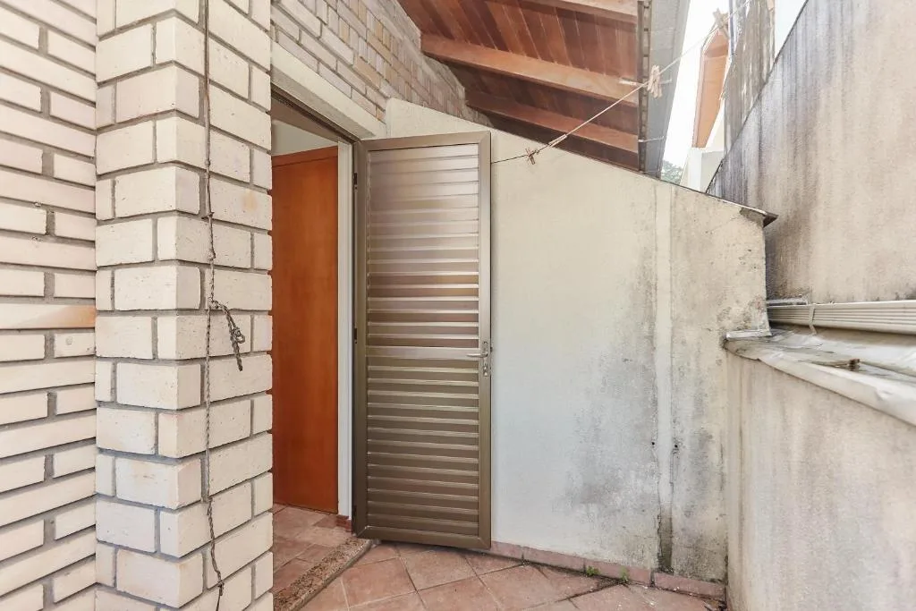 471 Apartamento sobrado com 02 suítes e piscina na área comum, Bombinhas, na 78 Rua Carpa Apto 04 Residencial Costa Esmeralda em Bombinhas/SC — foto 30