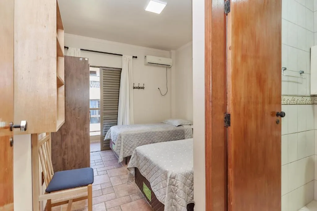 471 Apartamento sobrado com 02 suítes e piscina na área comum, Bombinhas, na 78 Rua Carpa Apto 04 Residencial Costa Esmeralda em Bombinhas/SC — foto 33