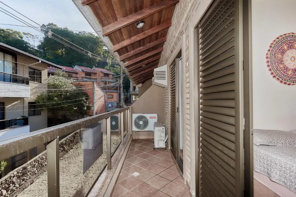471 Apartamento sobrado com 02 suítes e piscina na área comum, Bombinhas, na 78 Rua Carpa Apto 04 Residencial Costa Esmeralda em Bombinhas/SC — foto 39
