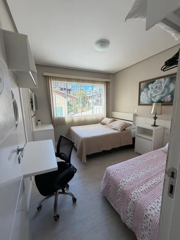 4 ILHAS, 2 SUITES, 2 GARAGENS, Bombinhas, na Avenida Ilha do Arvoredo, Quatro Ilhas em Bombinhas/SC — foto 2