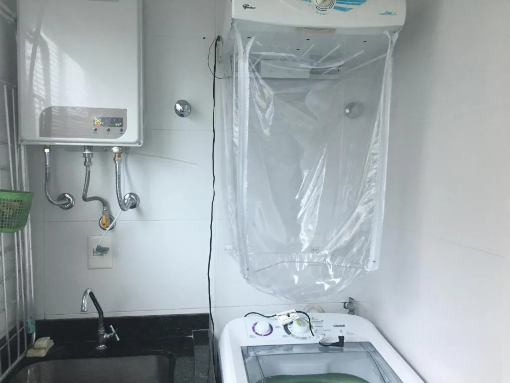 4 ILHAS, 2 SUITES, 2 GARAGENS, Bombinhas, na Avenida Ilha do Arvoredo, Quatro Ilhas em Bombinhas/SC — foto 3