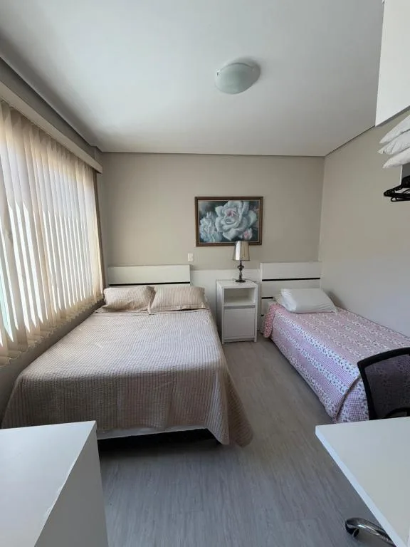 4 ILHAS, 2 SUITES, 2 GARAGENS, Bombinhas, na Avenida Ilha do Arvoredo, Quatro Ilhas em Bombinhas/SC — foto 12
