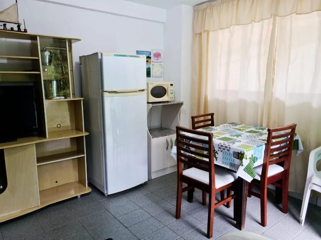 PRAIA 4 ILHAS Apartamento 1 Quarto a 50M da Praia, Bombinhas, na Rua Ilha Bela, Número, bairro Quatro Ilhas em Bombinhas/SC — foto 8