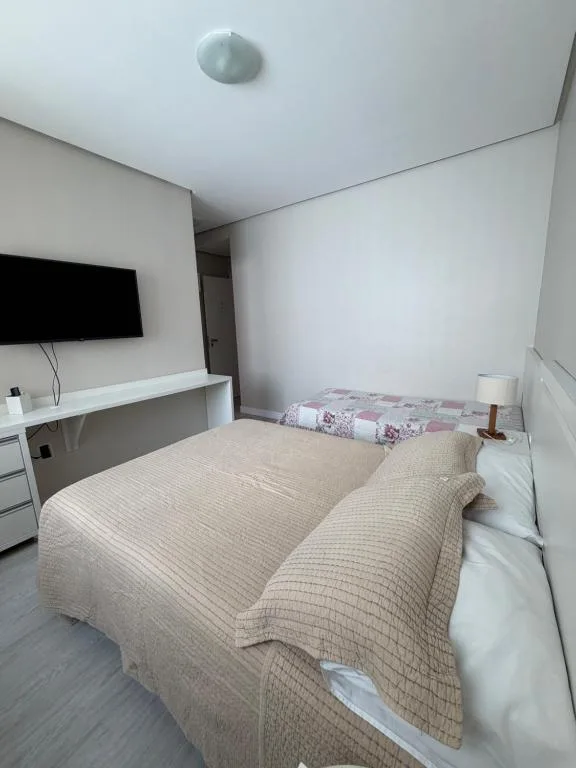 4 ILHAS, 2 SUITES, 2 GARAGENS, Bombinhas, na Avenida Ilha do Arvoredo, Quatro Ilhas em Bombinhas/SC — foto 14