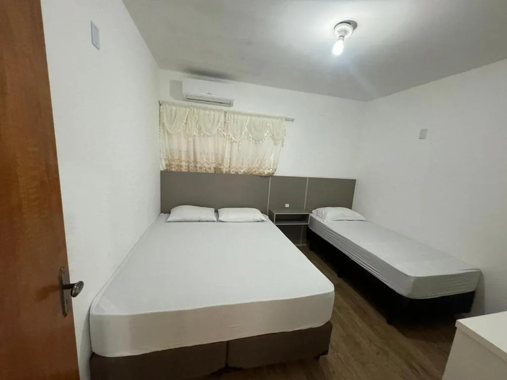 Residencial Montoski, Bombinhas, na Rua Lôbo Guará Apartamento em Bombinhas/SC — foto 6