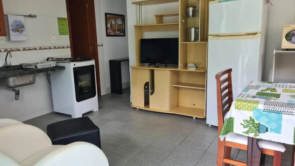 PRAIA 4 ILHAS Apartamento 1 Quarto a 50M da Praia, Bombinhas, na Rua Ilha Bela, Número, bairro Quatro Ilhas em Bombinhas/SC — foto 14