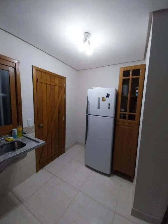 Residencial Montoski, Bombinhas, na Rua Lôbo Guará Apartamento em Bombinhas/SC — foto 11