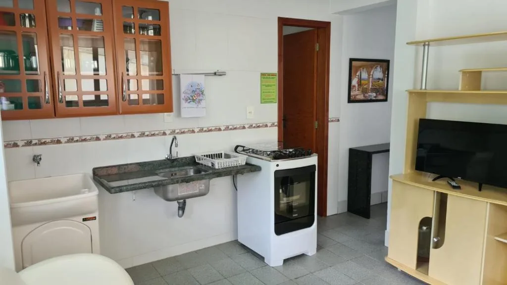 PRAIA 4 ILHAS Apartamento 1 Quarto a 50M da Praia, Bombinhas, na Rua Ilha Bela, Número, bairro Quatro Ilhas em Bombinhas/SC — foto 18