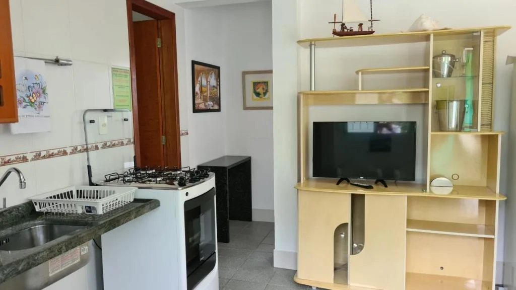 PRAIA 4 ILHAS Apartamento 1 Quarto a 50M da Praia, Bombinhas, na Rua Ilha Bela, Número, bairro Quatro Ilhas em Bombinhas/SC — foto 20
