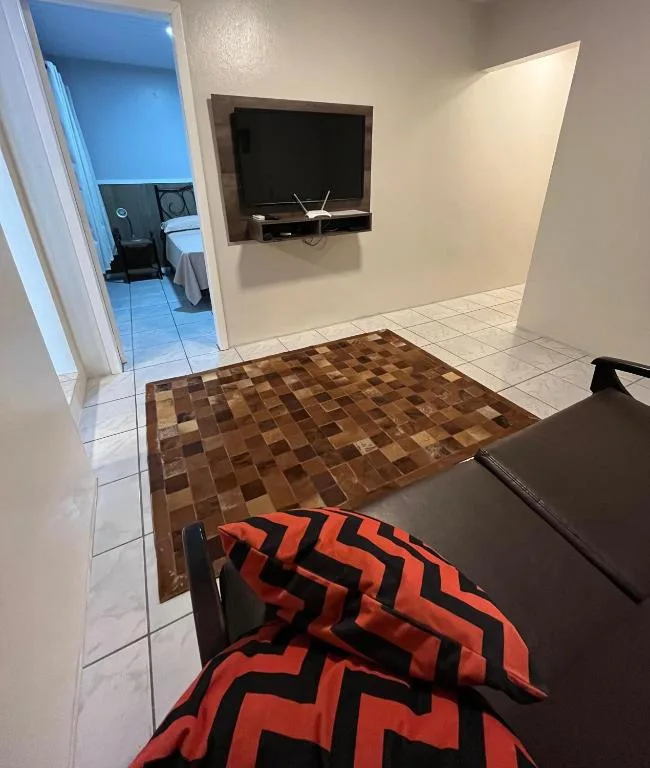 Casa no Centrinho para 2 pessoas 100m do Mar, Bombinhas, na Rua Mafra em Bombinhas/SC — foto 8