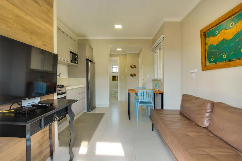 Residencial Casa Flora, Bombinhas, na rua dilma mafra em Bombinhas/SC — foto 16