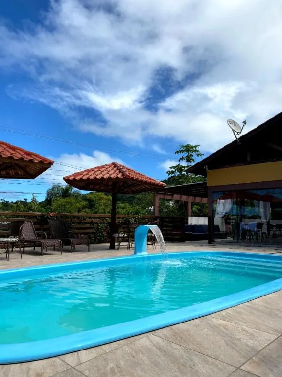Pousada Praia de Bombinhas, Bombinhas, na Rua Parati em Bombinhas/SC