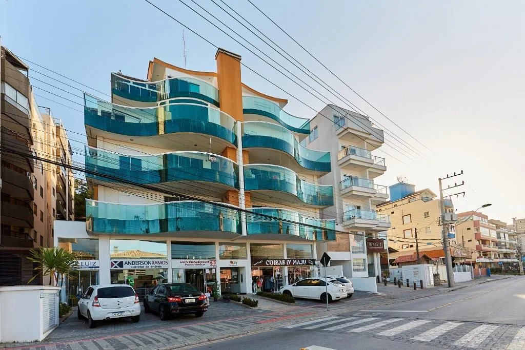 1054 - Apartamento Centro de Bombinhas - Vista Mar - 1 Vaga Garagem - 50 metros Praia, Bombinhas, na 986 Avenida Vereador Manoel dos Santos 303A em Bombinhas/SC