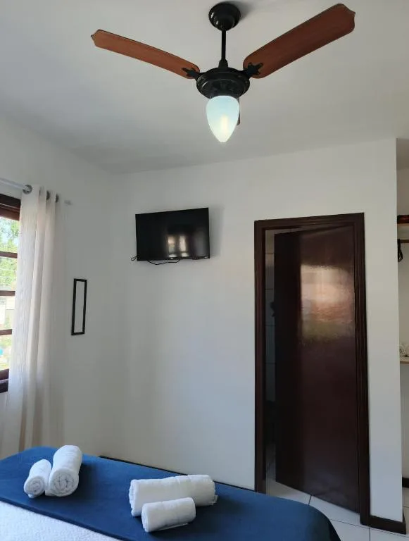 Residencial DO MAR, Bombinhas, na 170 Rua Salema em Bombinhas/SC — foto 13