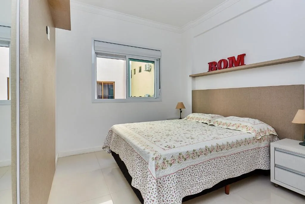 1054 - Apartamento Centro de Bombinhas - Vista Mar - 1 Vaga Garagem - 50 metros Praia, Bombinhas, na 986 Avenida Vereador Manoel dos Santos 303A em Bombinhas/SC — foto 19