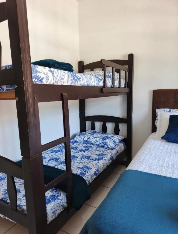 Residencial DO MAR, Bombinhas, na 170 Rua Salema em Bombinhas/SC — foto 15