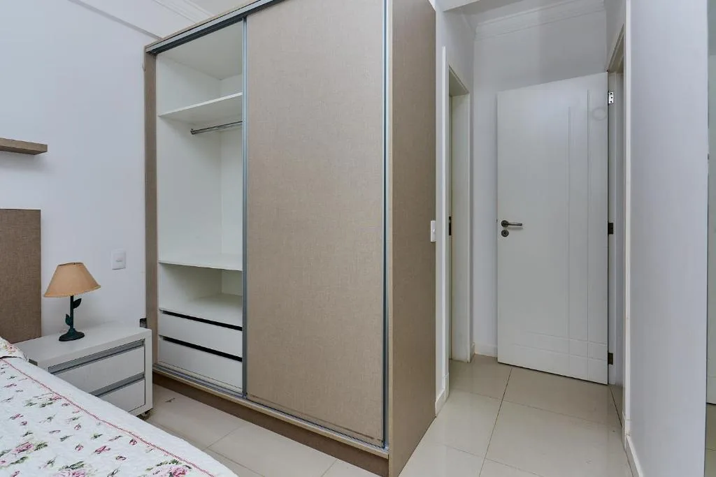 1054 - Apartamento Centro de Bombinhas - Vista Mar - 1 Vaga Garagem - 50 metros Praia, Bombinhas, na 986 Avenida Vereador Manoel dos Santos 303A em Bombinhas/SC — foto 20