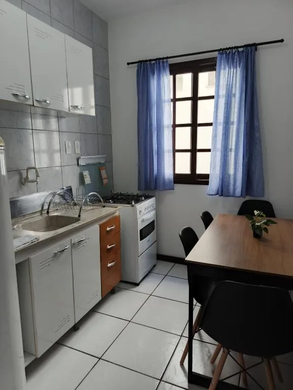 Residencial DO MAR, Bombinhas, na 170 Rua Salema em Bombinhas/SC — foto 17