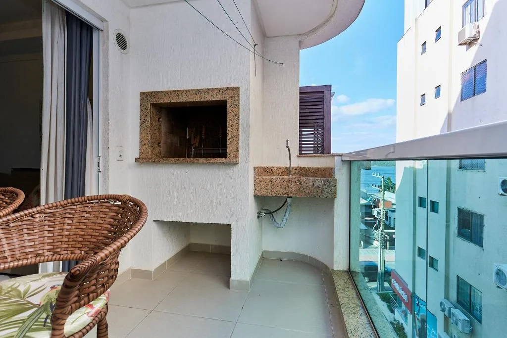 1054 - Apartamento Centro de Bombinhas - Vista Mar - 1 Vaga Garagem - 50 metros Praia, Bombinhas, na 986 Avenida Vereador Manoel dos Santos 303A em Bombinhas/SC — foto 25