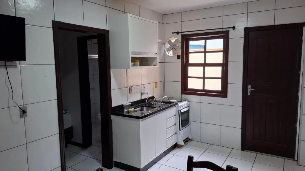 Residencial DO MAR, Bombinhas, na 170 Rua Salema em Bombinhas/SC — foto 26