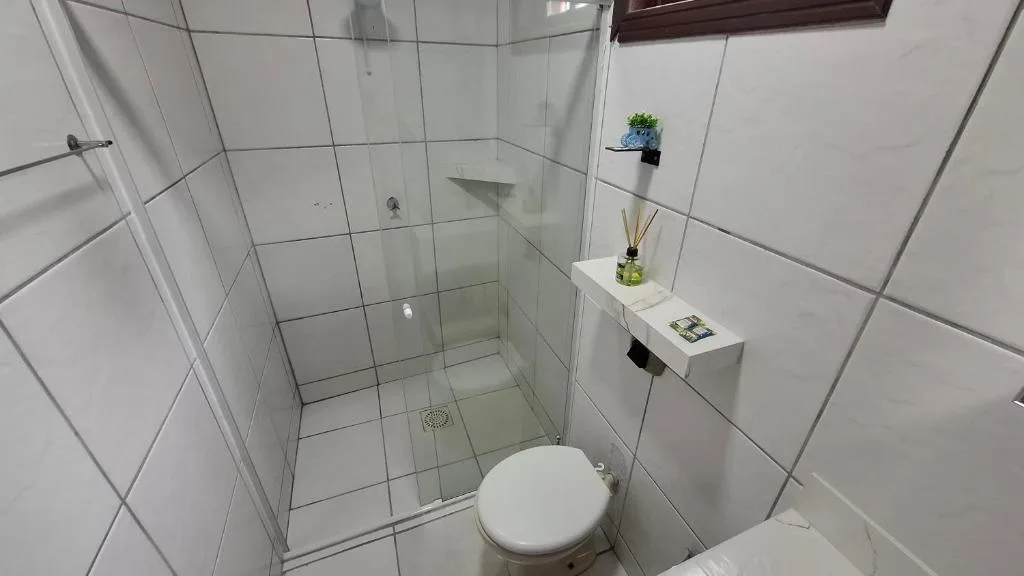 Residencial DO MAR, Bombinhas, na 170 Rua Salema em Bombinhas/SC — foto 29